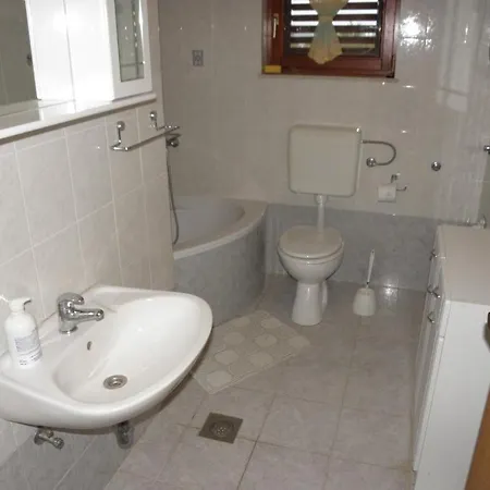 Apartman Toni *